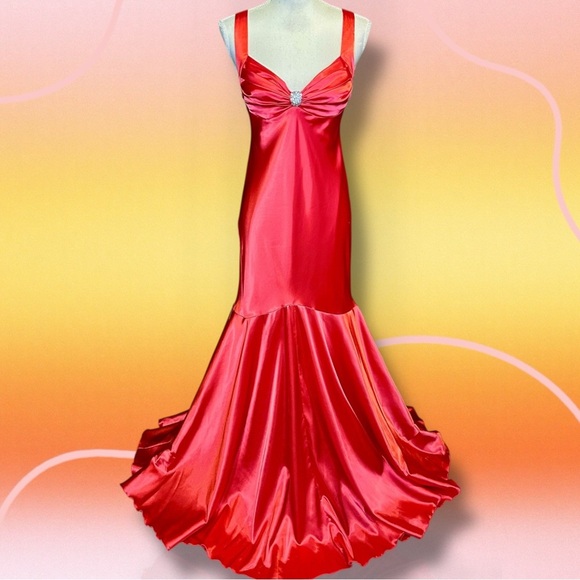 Caché Hot Pink / Coral Red Stretch Satin Mermaid Train Gown w/ Crystal Brooch 4 - Picture 1 of 16